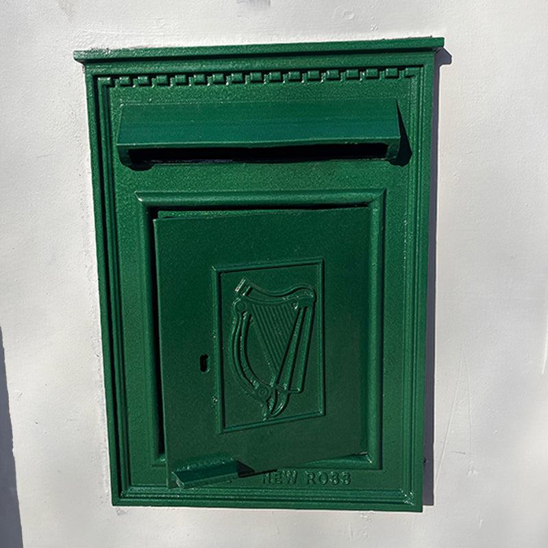 Traditional Irish Post in pearl green for A4 sized letters (H114)