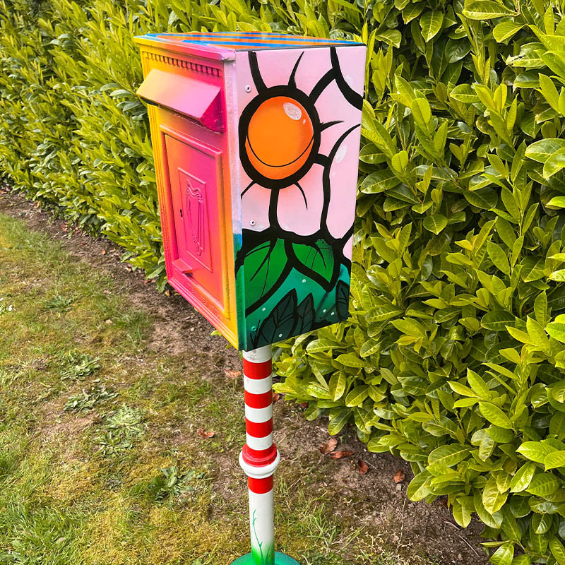 Hand-painted free standing postbox (H115Graf)