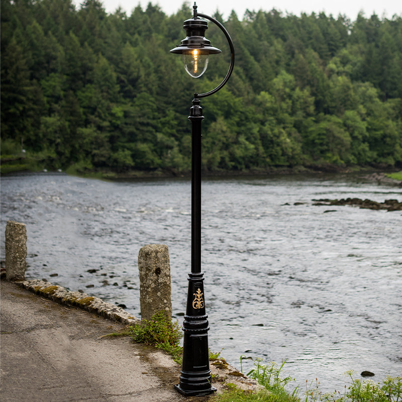 Vintage tear drop lamp post in cast iron and steel 3.7m in height.