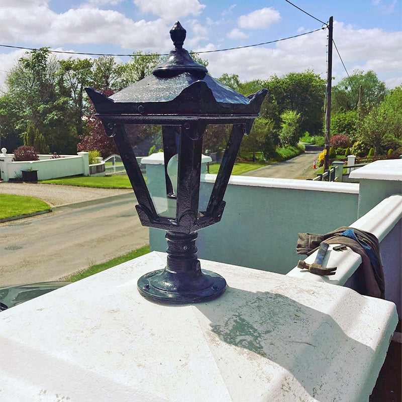 Victorian traditional cast iron pier light 0.4m in height for flat pier caps.