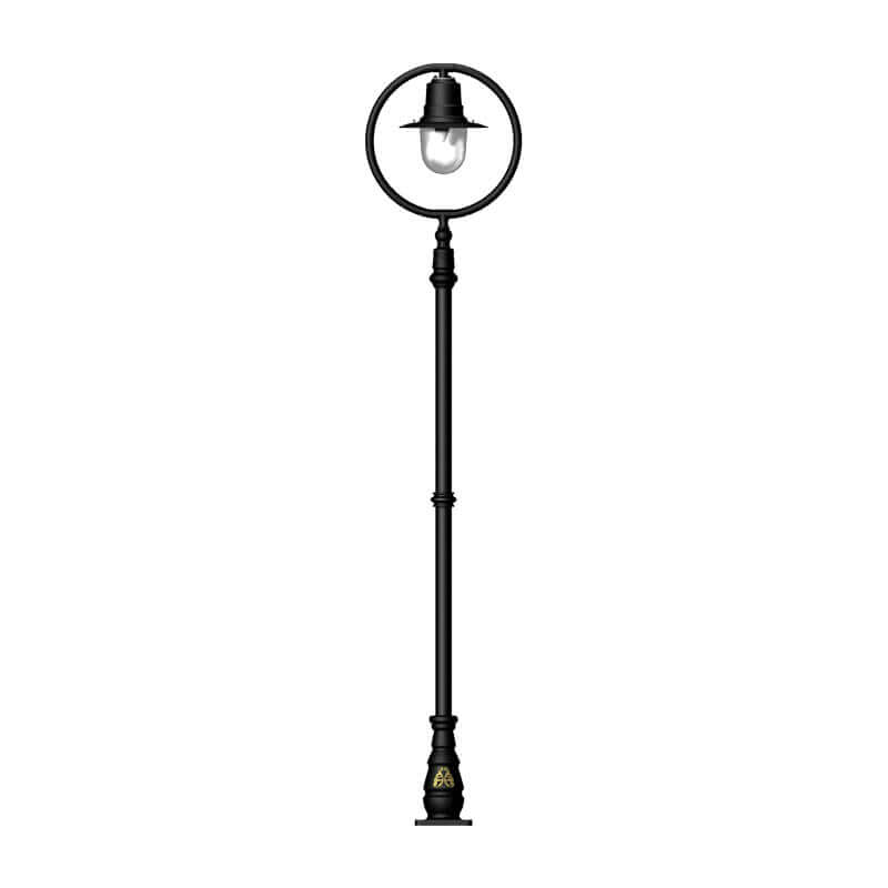 Classic railway style lamp post in cast iron and steel 2.73m in height.