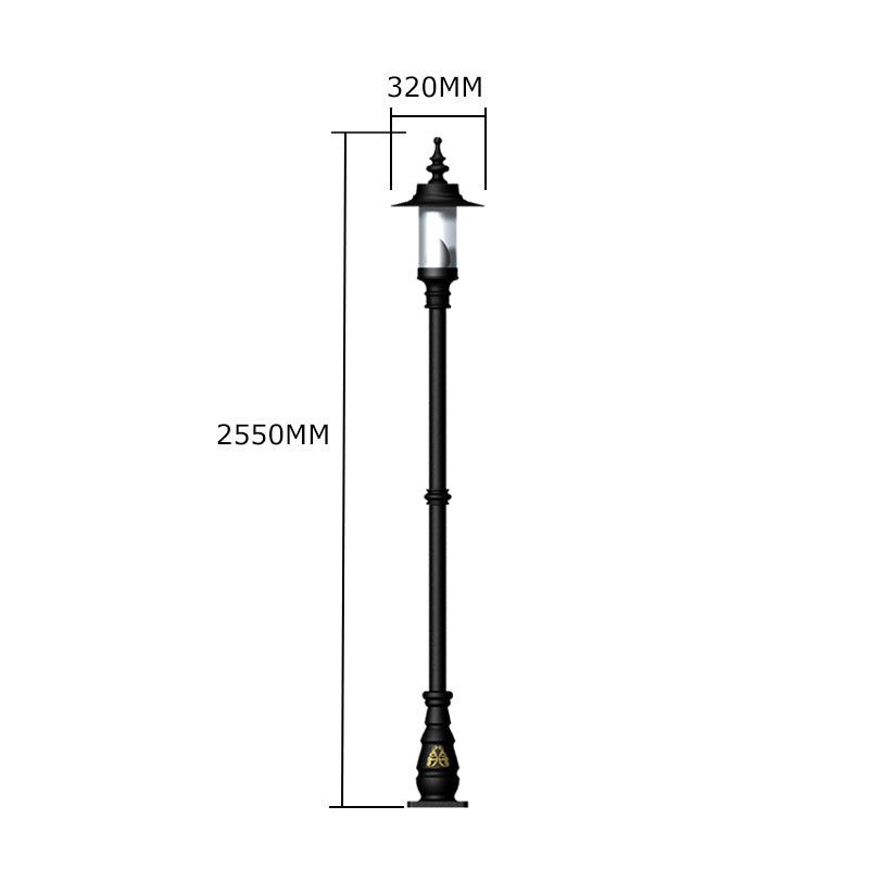 Georgian style lamp post in cast iron and steel 2.55m in height.